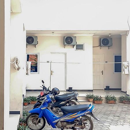 Waringin Guest House Tegal Mitra Reddoorz Екстер'єр фото