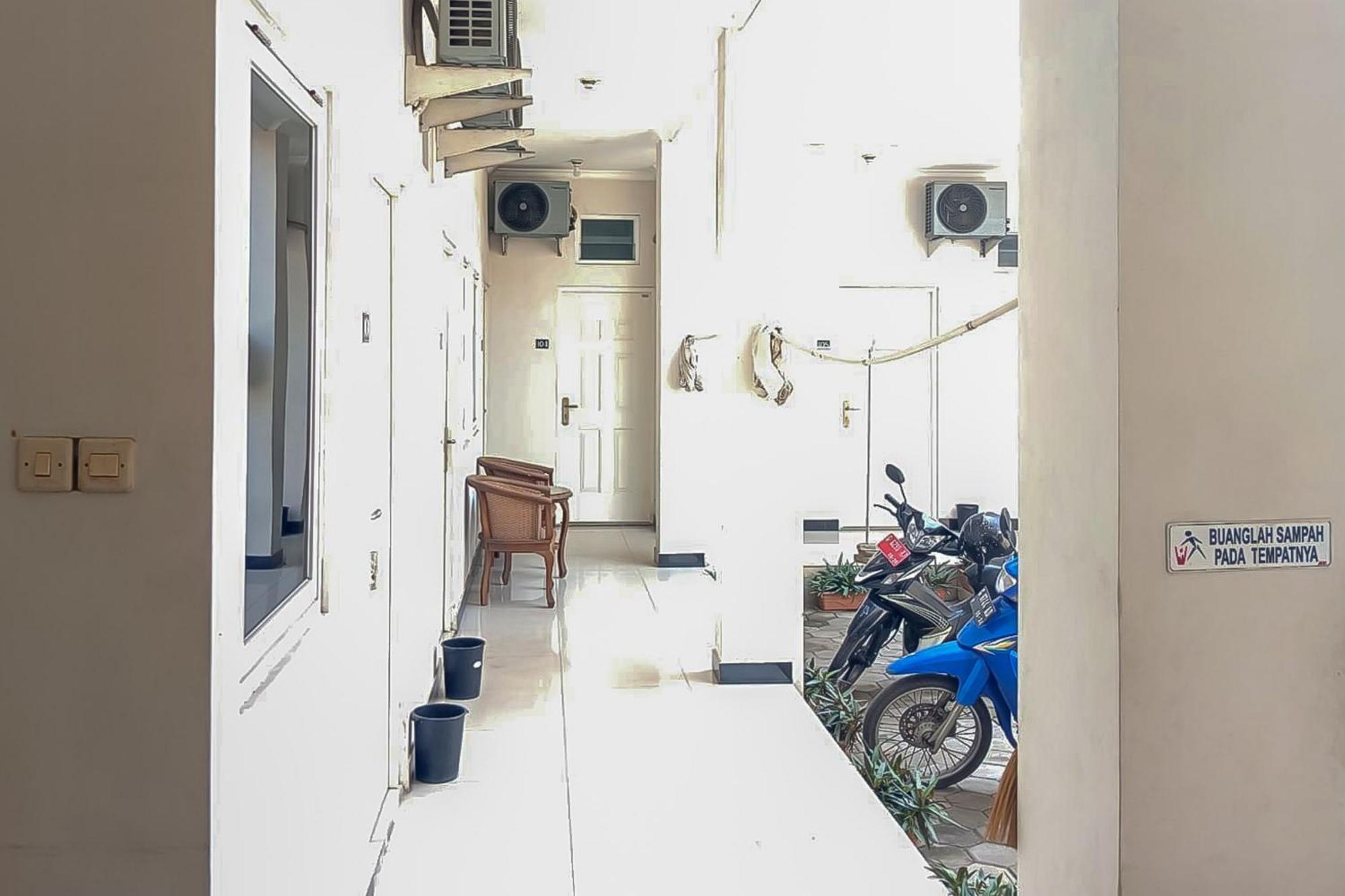Waringin Guest House Tegal Mitra Reddoorz Екстер'єр фото